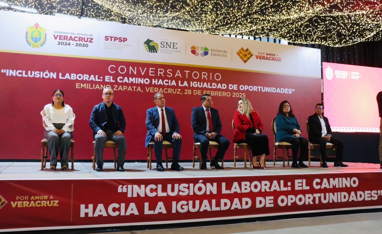 Veracruz reconoce a empresas que promueven la inclusión laboral