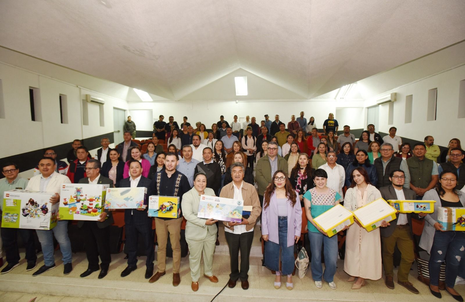 SEV e iniciativa privada desarrollan el pensamiento científico en Educación Básica