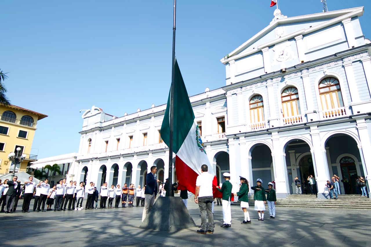 Conmemoran natalicio del Benemérito de las Américas, Benito Juárez
