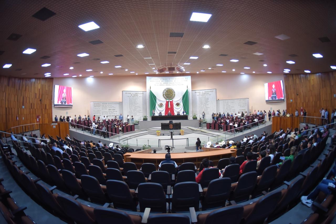 A comisiones, tres iniciativas presentadas por la gobernadora de Veracruz