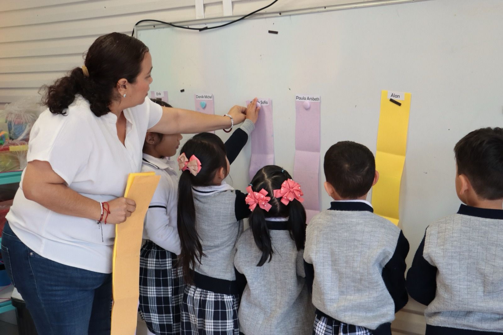 Retornarán a clases más de 1.3 millones de estudiantes de educación básica: SEV