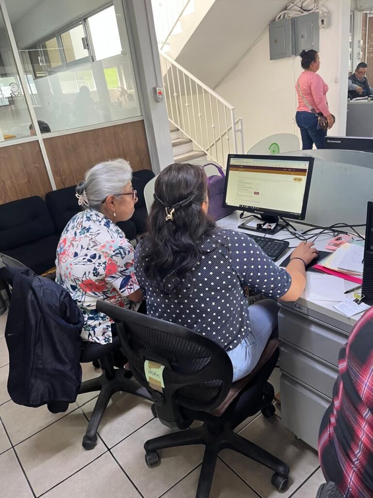 Trámite de cédula profesional disponible de forma electrónica